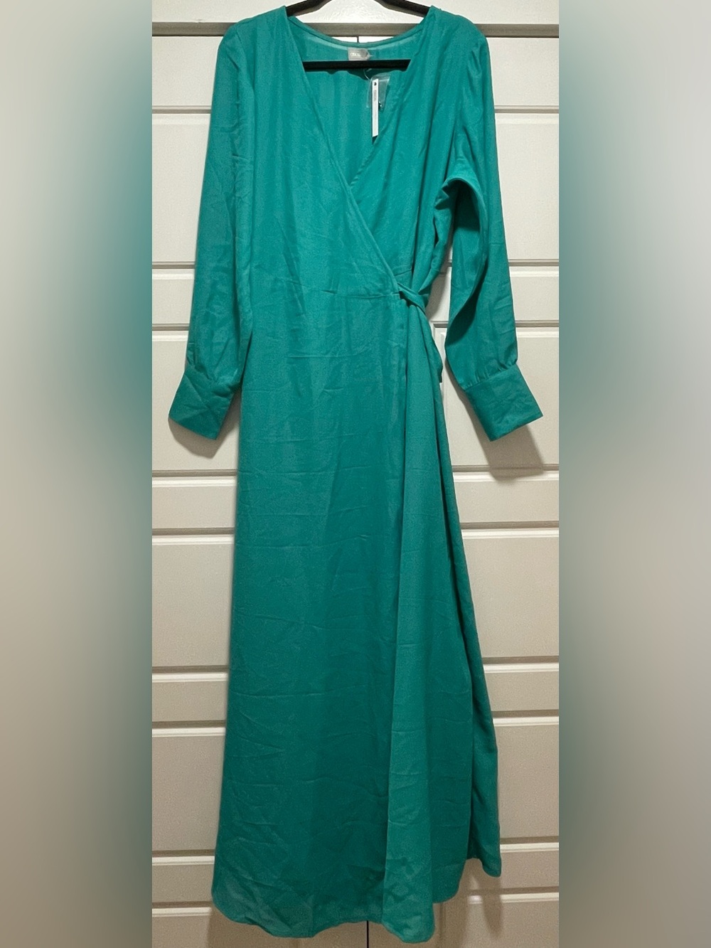 NWT ASOS Vibrant Green Long Sleeve Wrap Dress